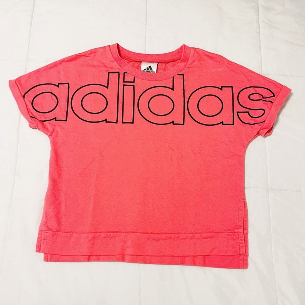 adidas youth medium pink logo tshirt <3